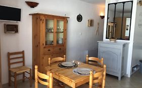 STUDIO SUR PISTES direct face rassemblement écoles de skis classé 3 Etoiles 4 Couchages COSY